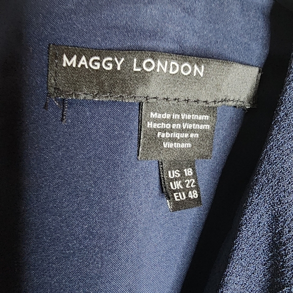 Maggie London Navy Crepe Ruffle Dress Size 18 - Picture 8 of 9